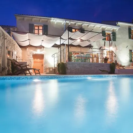 Villa Gelci 655 Trget