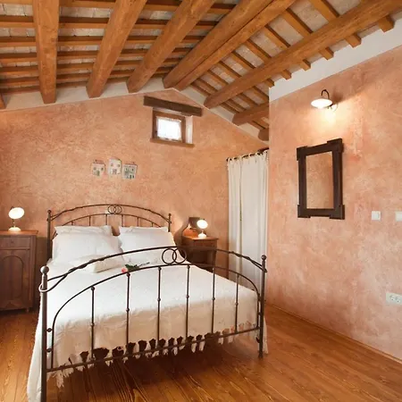 Villa Gelci 655