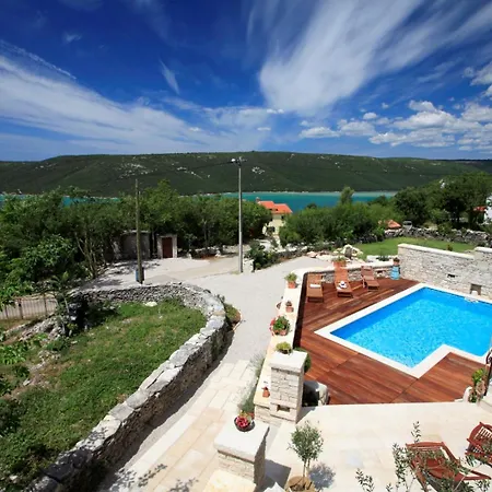 Gelci Villa Trget