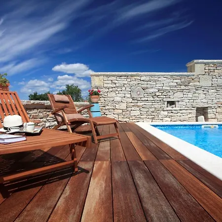 Gelci Villa *